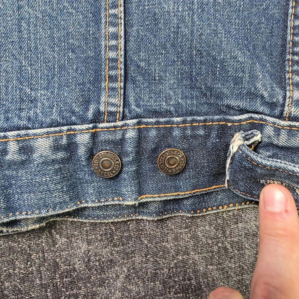 Levis very distressed